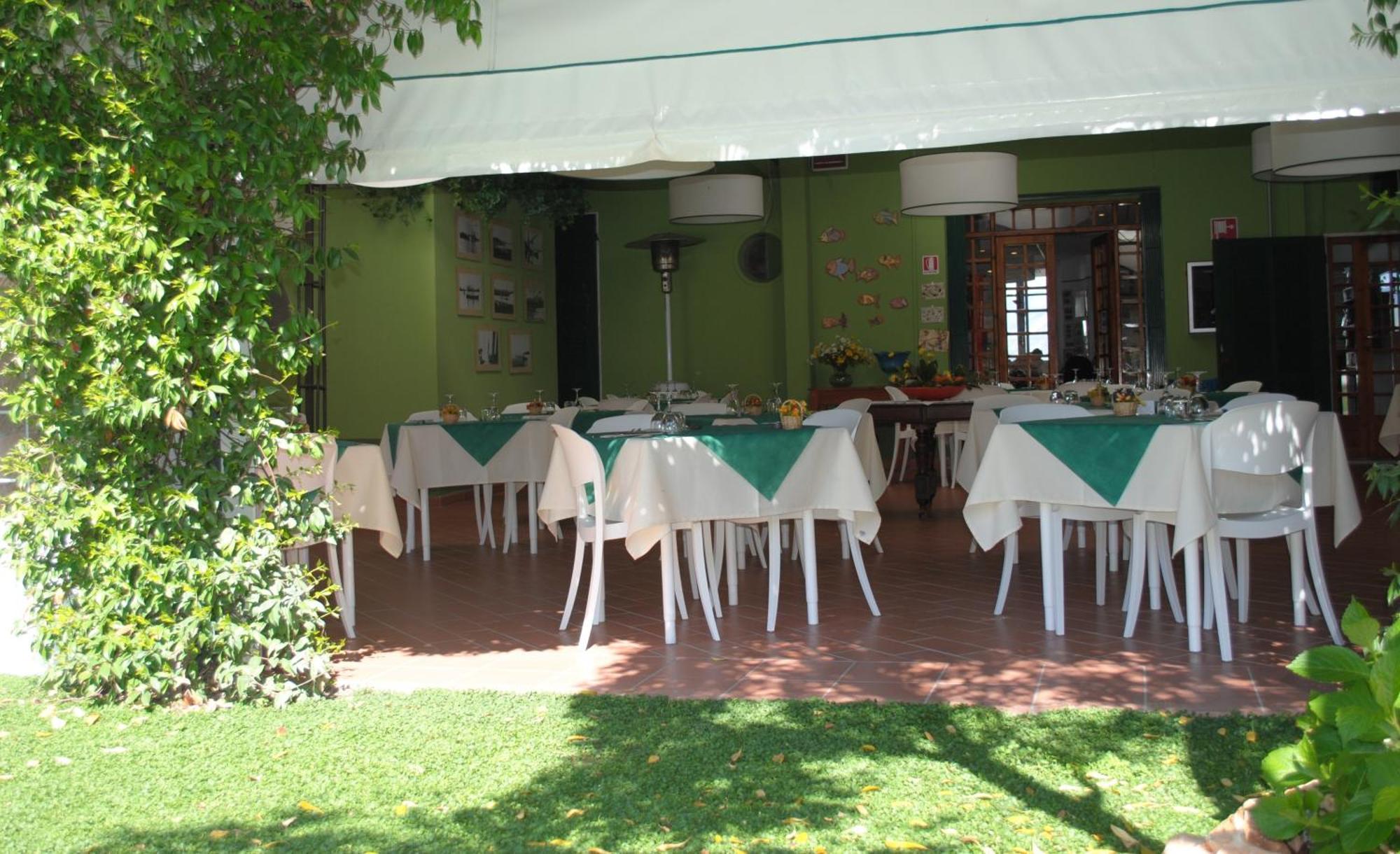 Hotel Sette Archi Bocca di Magra Exterior photo
