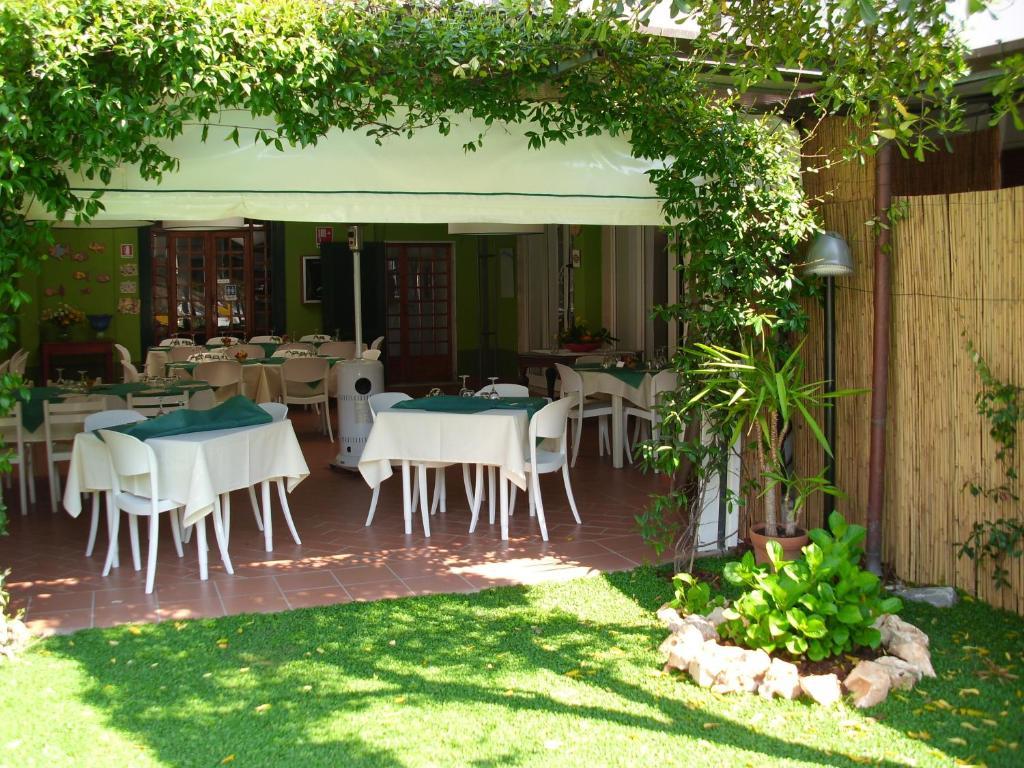 Hotel Sette Archi Bocca di Magra Exterior photo